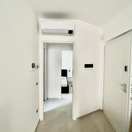Sun Beach Apartment - New サン・ベネデット・デル・トロント エクステリア 写真