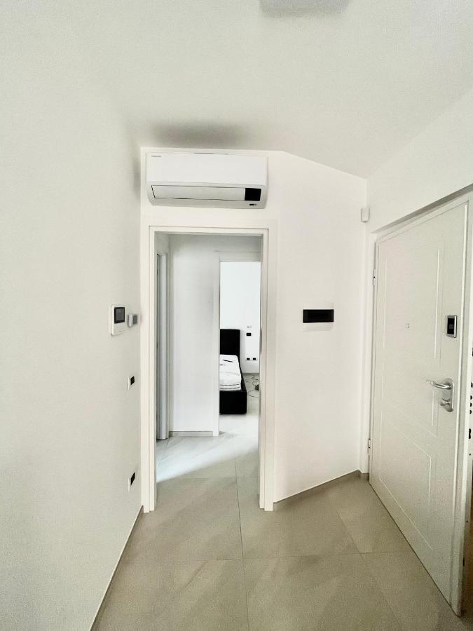 Sun Beach Apartment - New サン・ベネデット・デル・トロント エクステリア 写真